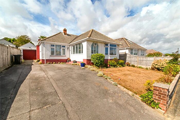 2 Bedroom Bungalow For Sale In Osborne Road, New Milton, Hampshire, BH25