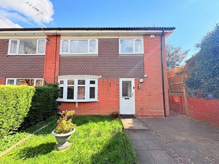 4 Bedroom End Of Terrace House To Rent In Coplow Close, Coventry, CV7