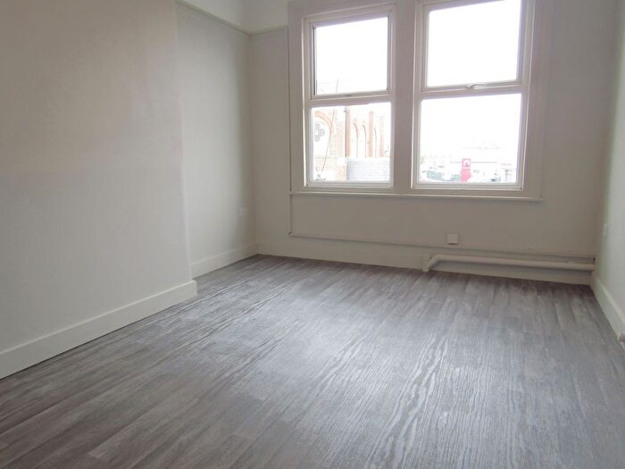 1 Bedroom Flat To Rent In Old Road, Clacton-On-Sea, CO15