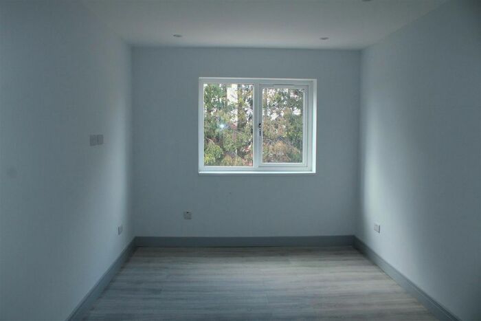 1 Bedroom Flat To Rent In Walsall Road, West Bromwich, B71