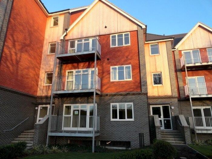 1 Bedroom Flat To Rent In Millward Drive, Bletchley, Milton Keynes, MK2