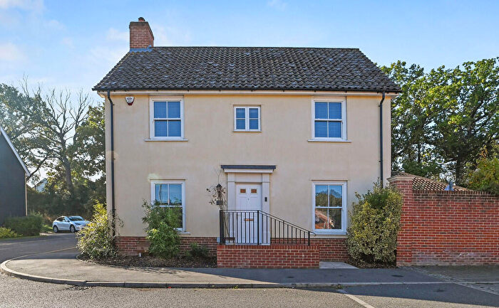 4 Bedroom Link Detached House For Sale In Butterfly Trail, Stanway, Colchester, CO3