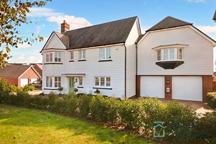 5 Bedroom Detached House For Sale In Greensand Meadow, Sutton Valence, ME17