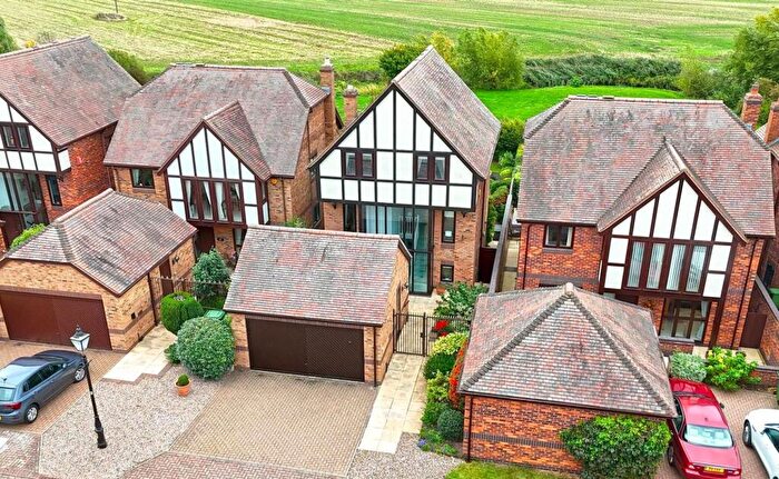 4 Bedroom Detached House For Sale In River Way, Shipston-On-Stour, CV36