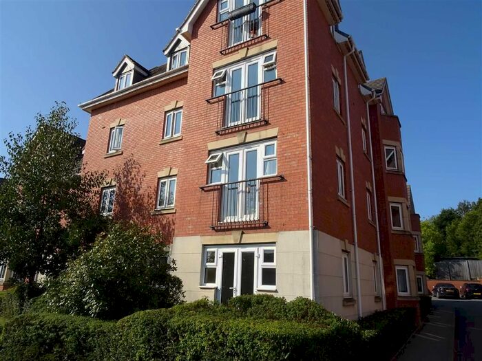 2 Bedroom Flat To Rent In Southfield Road, Hinckley LE10
