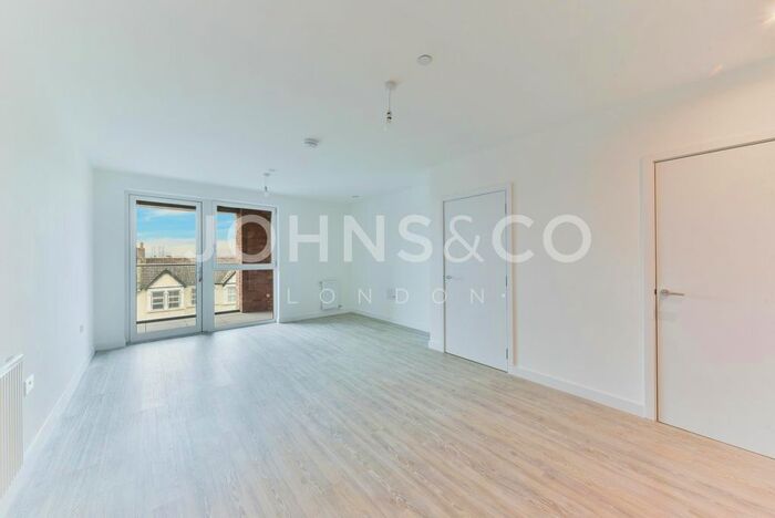 1 Bedroom Flat To Rent In Upton Gardens, Upton Park, London, E13