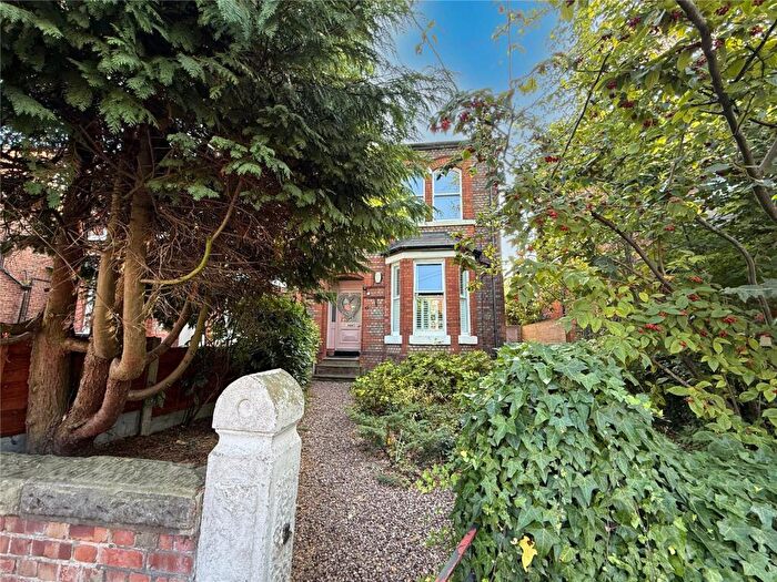 3 Bedroom Penthouse For Sale In Atwood Road, Didsbury Village, M20