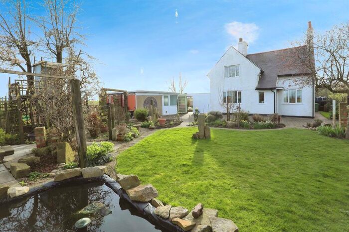 3 Bedroom Detached House For Sale In Darlton Road, Dunham-On-Trent, Newark, NG22