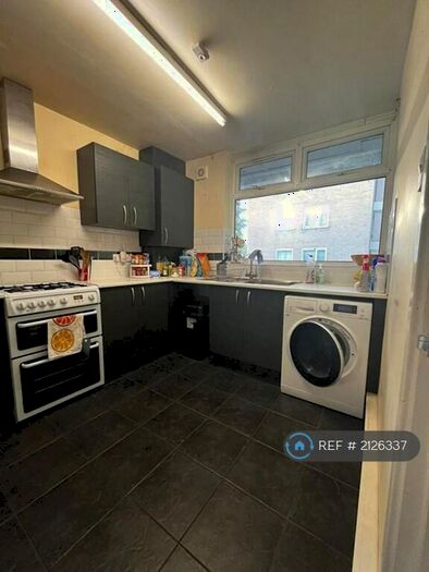 4 Bedroom Maisonette To Rent In Lynch Walk, London, SE8