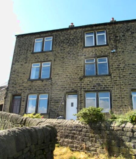 2 Bedroom Cottage To Rent In Pinfold Green, Sowerby, HX6