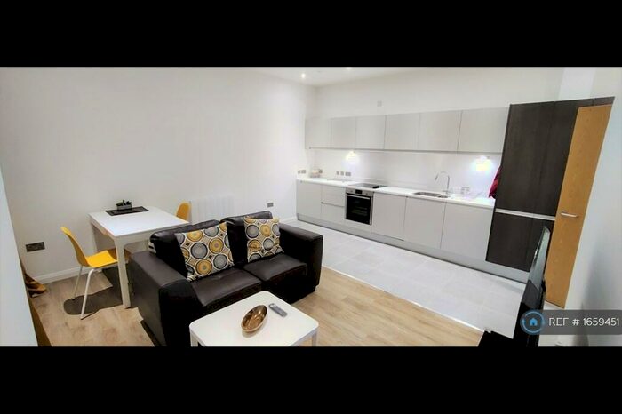 1 Bedroom Flat To Rent In Corporation Street, Coventry City Centre, CV1