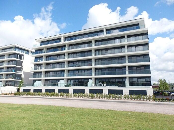 2 Bedroom Flat To Rent In Kingman Way, Newbury, Berkshire, RG14
