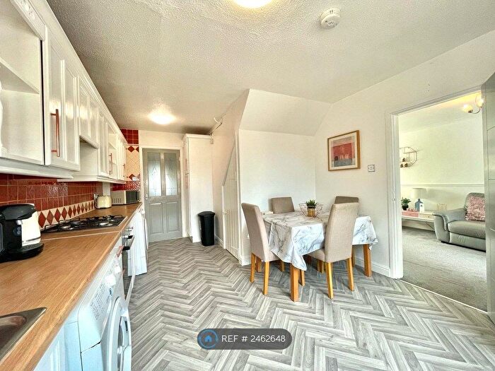 3 Bedroom Terraced House To Rent In Dykefield Avenue, Newcastle Upon Tyne, NE3