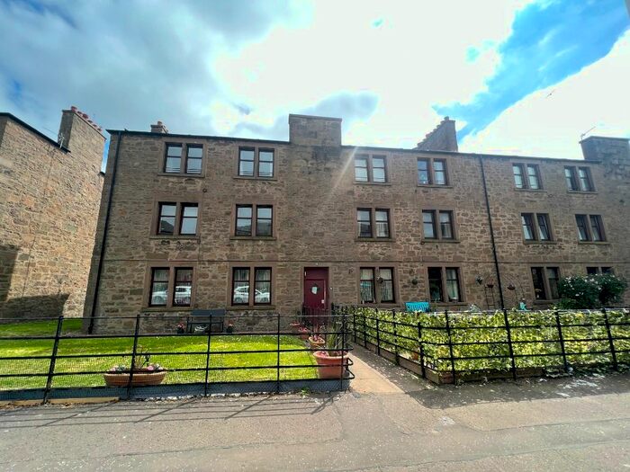 2 Bedroom Flat To Rent In Corso Street, West End, Dundee, DD2