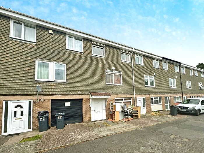 6 Bedroom Terraced House To Rent In Leeson Walk, Birmingham, West Midlands, B17