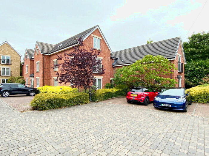 2 Bedroom Ground Flat To Rent In Aragon Court, Stainbeck Lane, Meanwood, Leeds, West Yorkshire, LS7