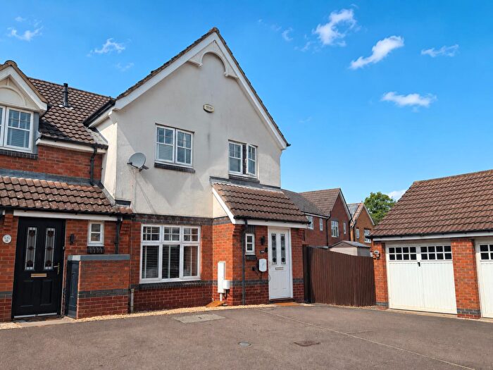 3 Bedroom End Of Terrace House For Sale In Nene Way, Kings Heath, Northampton, NN5