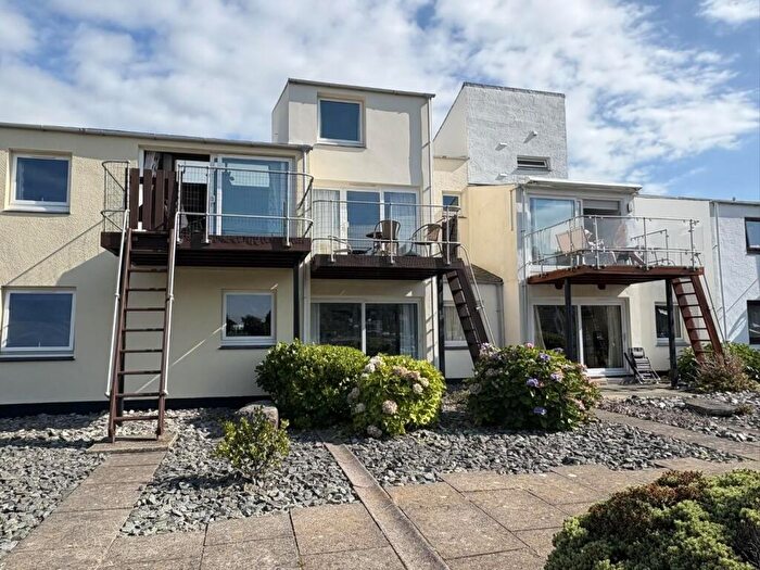 1 Bedroom Apartment For Sale In South Snowdon Wharf, Porthmadog, LL49