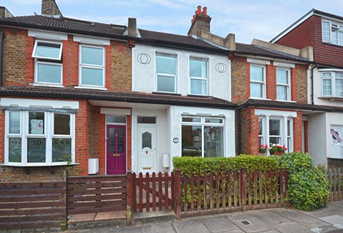 2 Bedroom Terraced House To Rent In Victoria Road Bromley, BR2