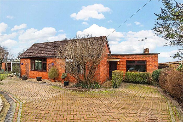 3 Bedroom Detached Bungalow For Sale In Stockbridge Road, Timsbury, Romsey, Hampshire, SO51