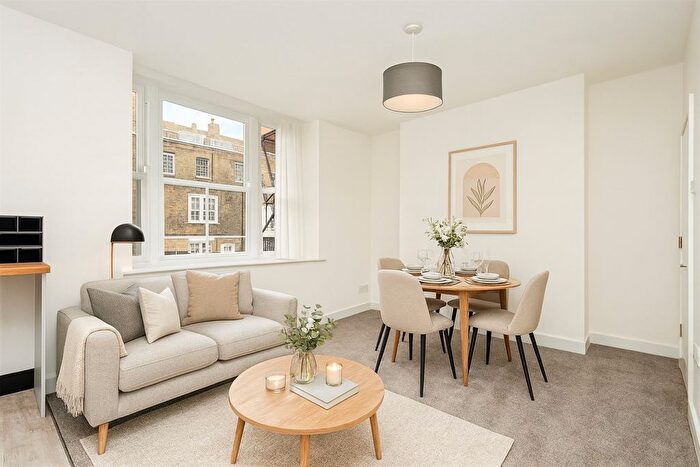1 Bedroom Flat For Sale In Coburg Place, Weymouth, DT4