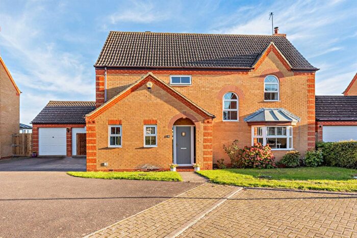 4 Bedroom Detached House For Sale In Townsend Way, Folksworth, Peterborough, PE7