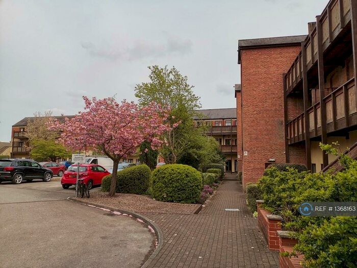 2 Bedroom Flat To Rent In Leen Court, Nottingham, NG7