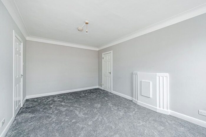 1 Bedroom Flat To Rent In Edgware Road, Bayswater, London, W2