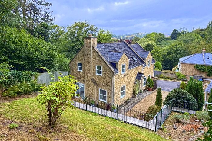 3 Bedroom Detached House For Sale In Weston Park East, Bath, BA1