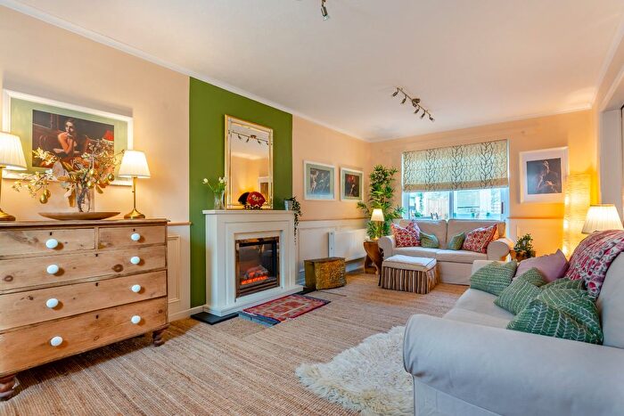 4 Bedroom Detached House For Sale In The Lotts, Ashton Keynes, Swindon, Wiltshire, SN6