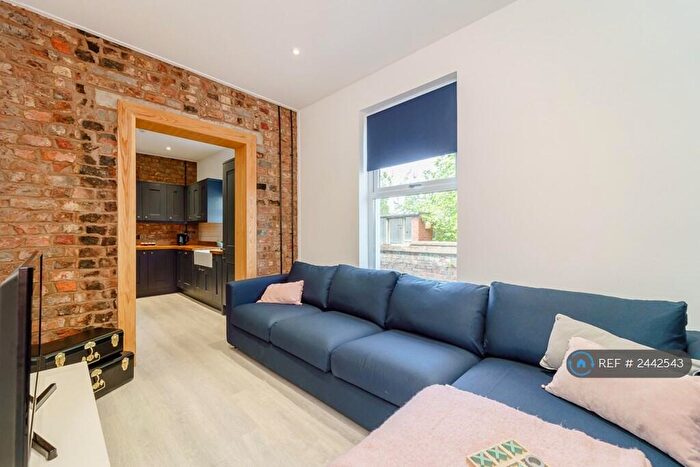 6 Bedroom Penthouse To Rent In City Centre, Liverpool, L3