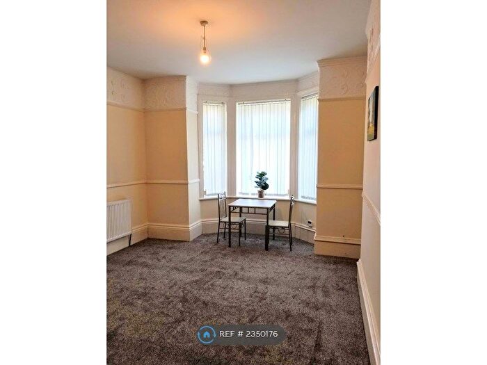 1 Bedroom Flat To Rent In Polygon Street, Salford, M8