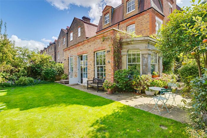 5 Bedroom Detached House To Rent In Harvist Road, Queens Park, London, NW6