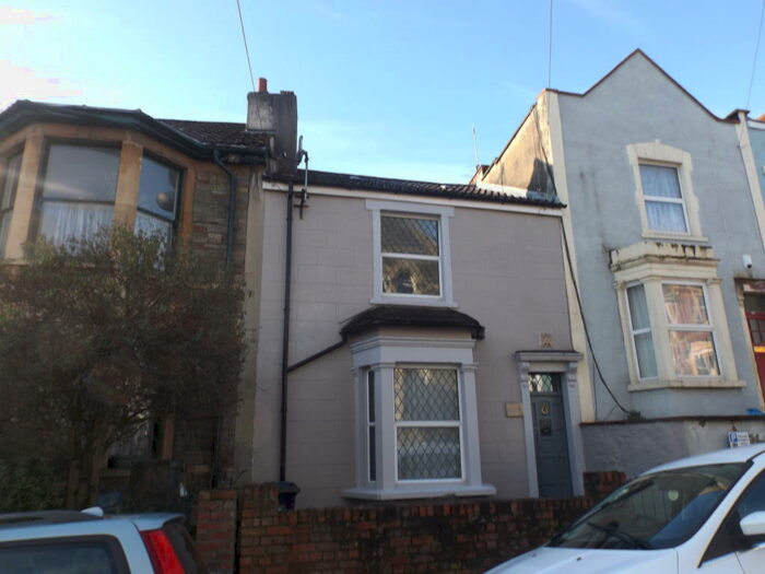 2 Bedroom House To Rent In Southville, Bristol, BS3