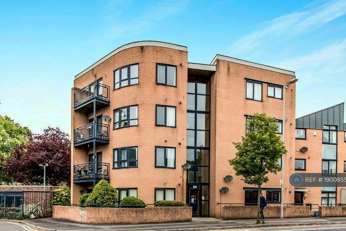 2 Bedroom Flat To Rent In Chichester Road South, Hulme, Manchester, M15