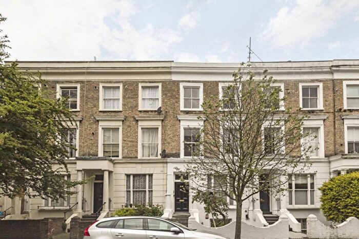 1 Bedroom Flat To Rent In Stanlake Road, Shepherds Bush, W12