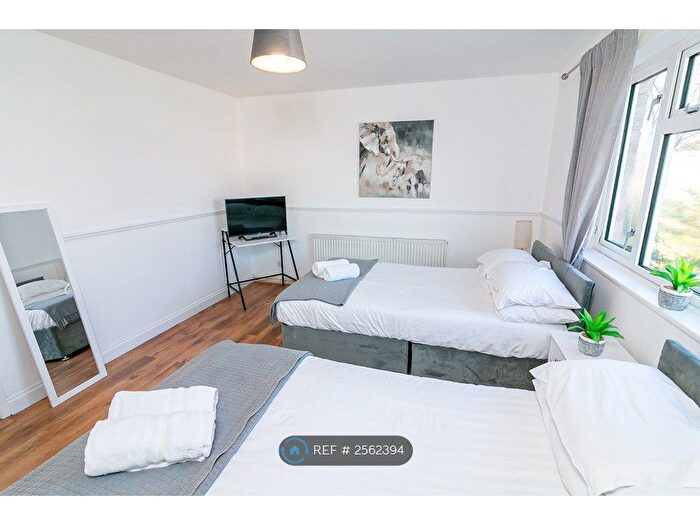 Studio To Rent In Beverly Road, Hertfordshire, SG1