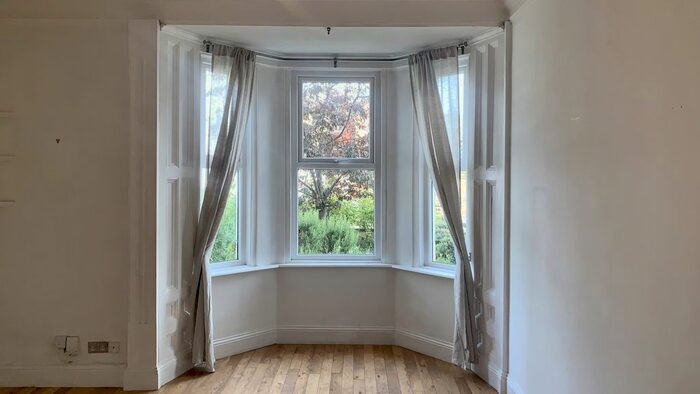 2 Bedroom Flat To Rent In Sanderson Road, Jesmond, Newcastle Upon Tyne, NE2