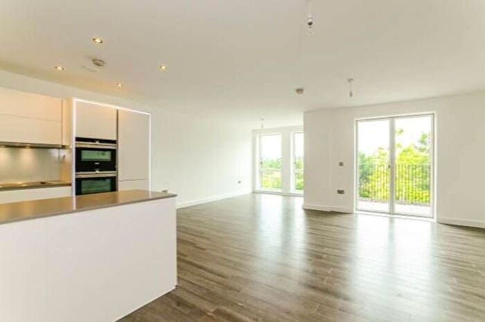 3 Bedroom Flat To Rent In Olympic Park Avenue, London, E20
