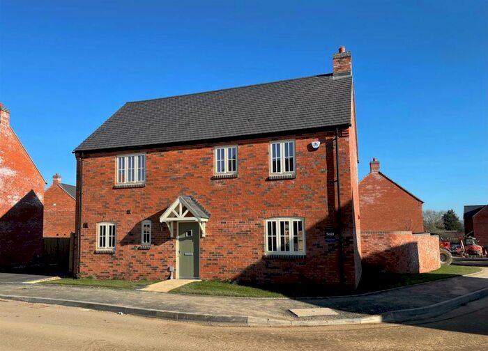 4 Bedroom Detached House For Sale In Station Road, North Kilworth, LE17