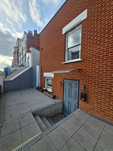 1 Bedroom Flat To Rent In Finchley Road, London, NW3