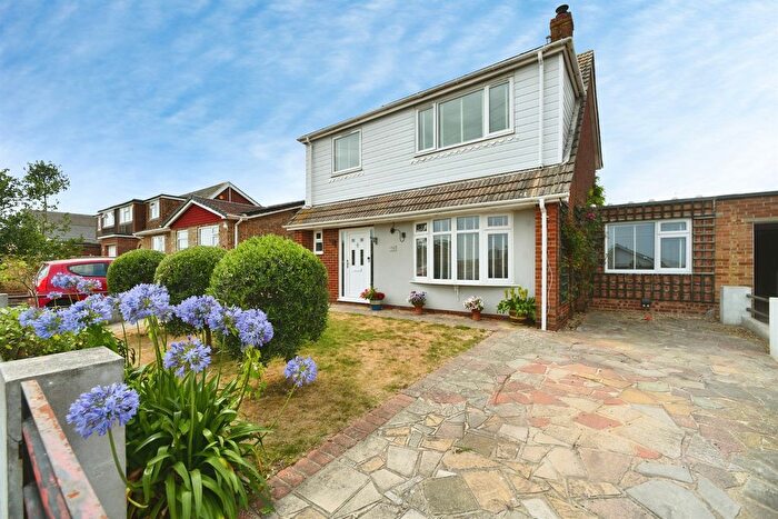 4 Bedroom Detached House For Sale In Edith Avenue North, Peacehaven, BN10