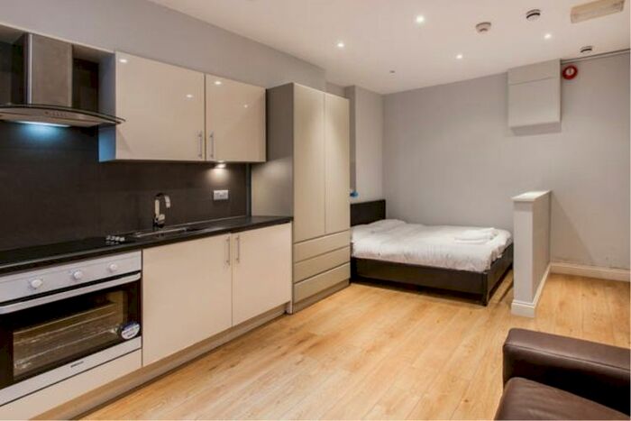 Studio To Rent In Collingham Place, London, SW5