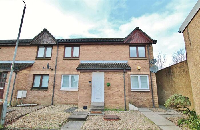 2 Bedroom Flat To Rent In Muirhall Place, Larbert, FK5