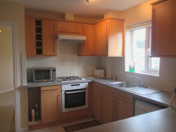 2 Bedroom Flat To Rent In Tovey Crescent, Plymouth, PL5