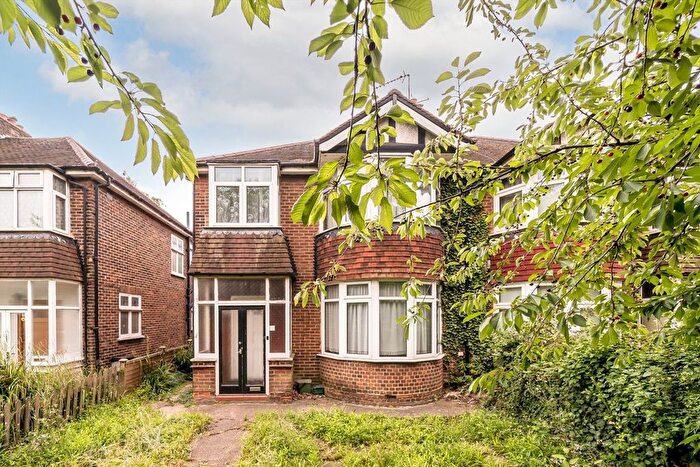 3 Bedroom Flat To Rent In Greystoke Park Terrace, Ealing, W5