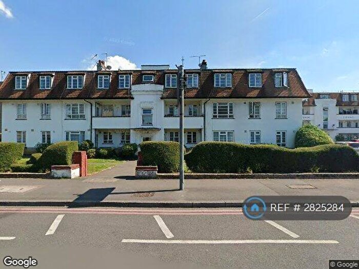 2 Bedroom Flat To Rent In Grosvenor Court, Morden, SM4