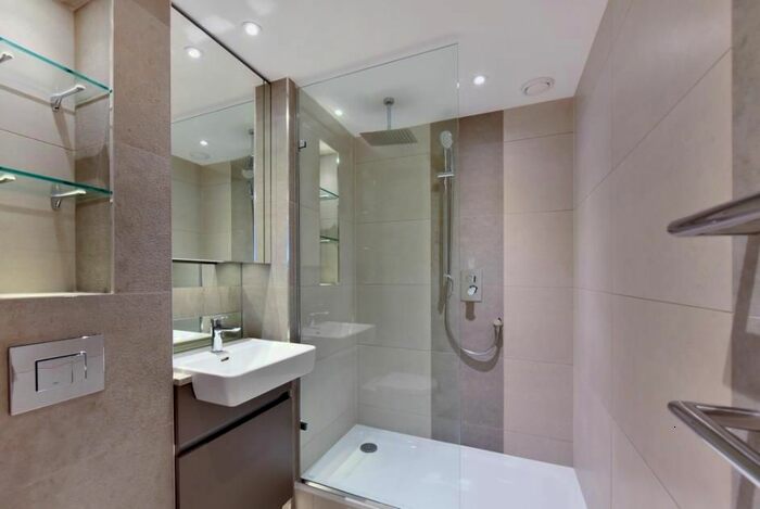 2 Bedroom Flat To Rent In Duke Of Wellington Avenue, London, SE18