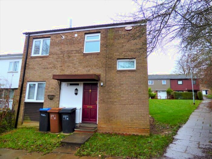 3 Bedroom Terraced House To Rent In Far Meadow Court, Thorplands, Northampton, NN3