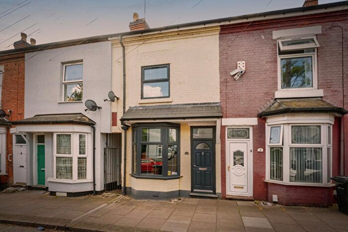 4 Bedroom Terraced House For Sale In Leonard Road, Birmingham, B19